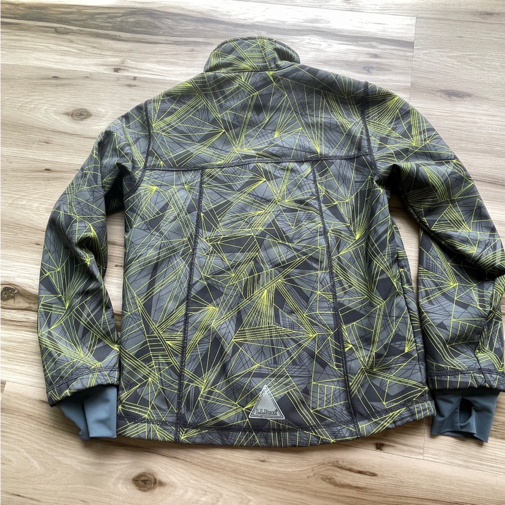 LL Bean midweight all weather coat Grey/neon yellow line pattern Size M.… - Picture 2 of 12